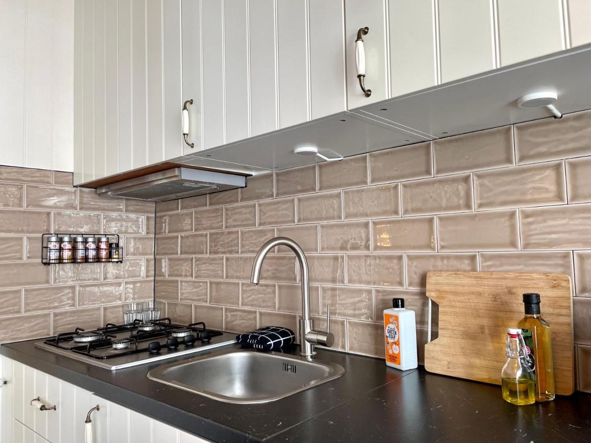 Bed and Breakfast Toast By Night Гарлем Экстерьер фото